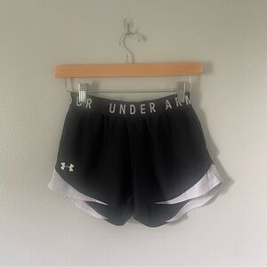 Under Armour women’s black and white running shorts size XS athletic gym college